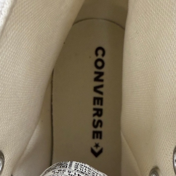 Converse White Platform High-Tops Brand New NWT. - Picture 7 of 7